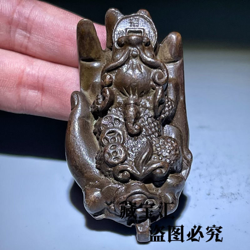 Vintage And Collectible Items - Ancienne collection, pendentif porte-bonheur Pixiu en
